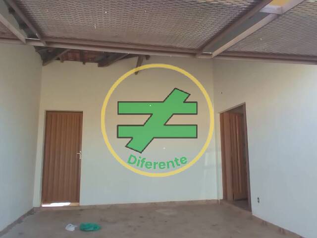 #10 - Casa para Venda em Monte Santo de Minas - MG