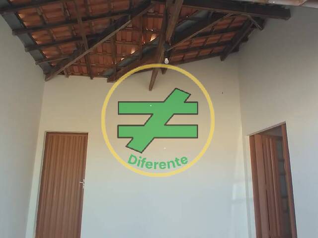 Casa para Venda em Monte Santo de Minas - 4