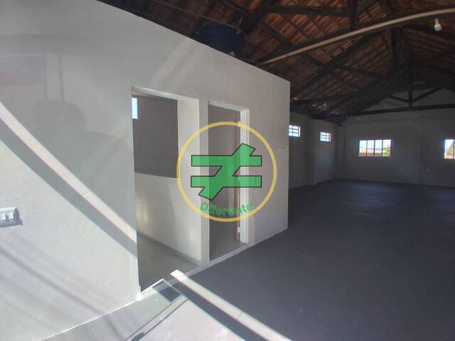 #27 - Salão Comercial para Locação em Monte Santo de Minas - MG - 2